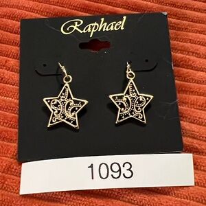 3/$18 Raphael Star Earrings Lot 1093